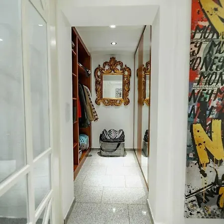 Loftwohnung 270 Qm Mit Fitnesstudio דירה