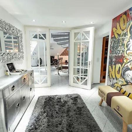 Loftwohnung 270 Qm Mit Fitnesstudio *