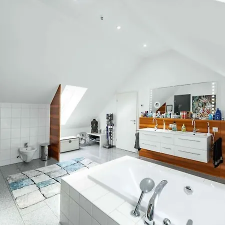 Loftwohnung 270 Qm Mit Fitnesstudio