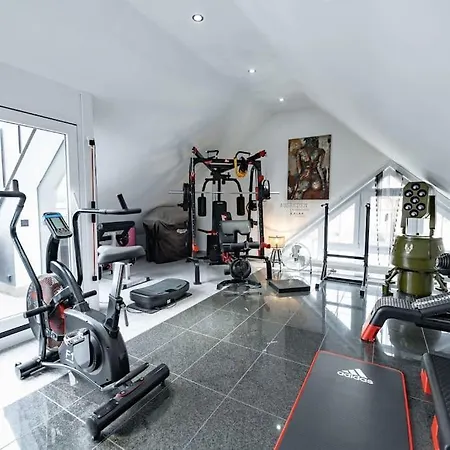 Loftwohnung 270 Qm Mit Fitnesstudio Апартаменты Кемптен